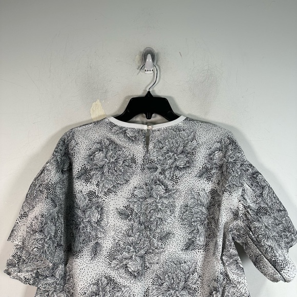 Senlis Floral Short Sleeve Round Neck Blouse, Women's Size M - Black/White - Picture 8 of 10